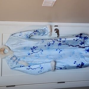 Faux Fur Trimed Winter White And Blue Floral Cheongsam/Qipao Dress